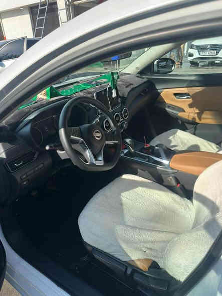 سه نترا sv
٢٠٢٤ نمونه له جوانى 
به ناوى خوم خوم ره قه مم كردووه 
ناوقه يسى 
٢ پارچه و په له يه ك بوياغ 
٢٨ روشتووه 
به شه رتى هه مو شتيك 
***********
*********** بشدار
