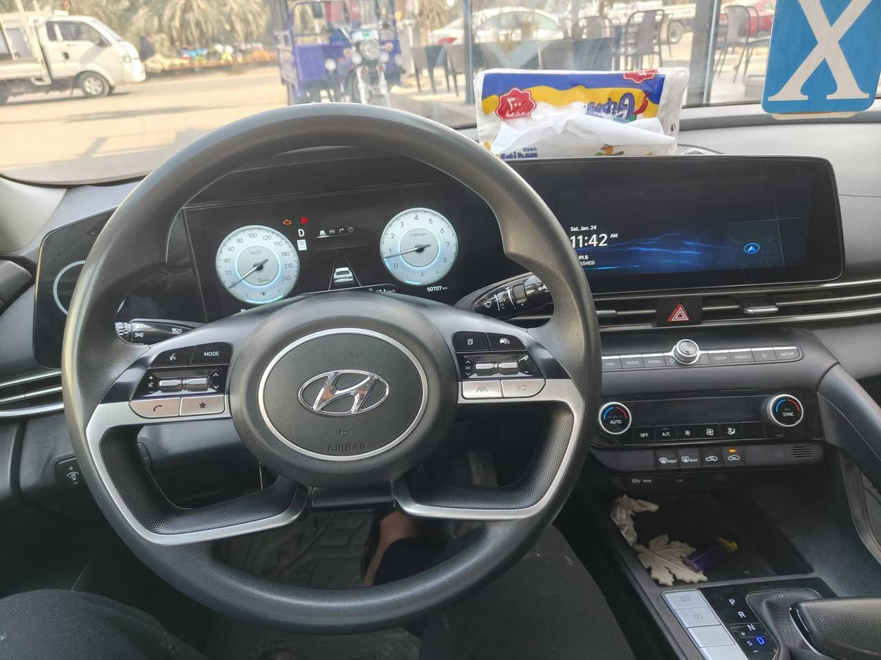 النترا للبيع موديل 24 حادث وبنيد جاملق نص فول ***********
