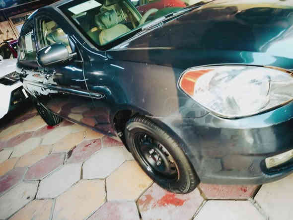 ........السلام عليكم
اكسنت مقدس البيع 
موديل 10 سياره محرك 1600
بي مكان صبغ جماليه 
كير محرك مكينه كفاله عامه 
تخم تاير شواصي مكفولات بلادي 
دوخل نظيفه سياره حلو معنا الكمله بل عافيه ياخذها 
رقم بغداد مشروع وطني بسمي سنويا تحويل ثاني يوم 
سعار 82بي مجال شي بسيط للعنوان بغداد بلديات نتصل وتدلل 
***********
