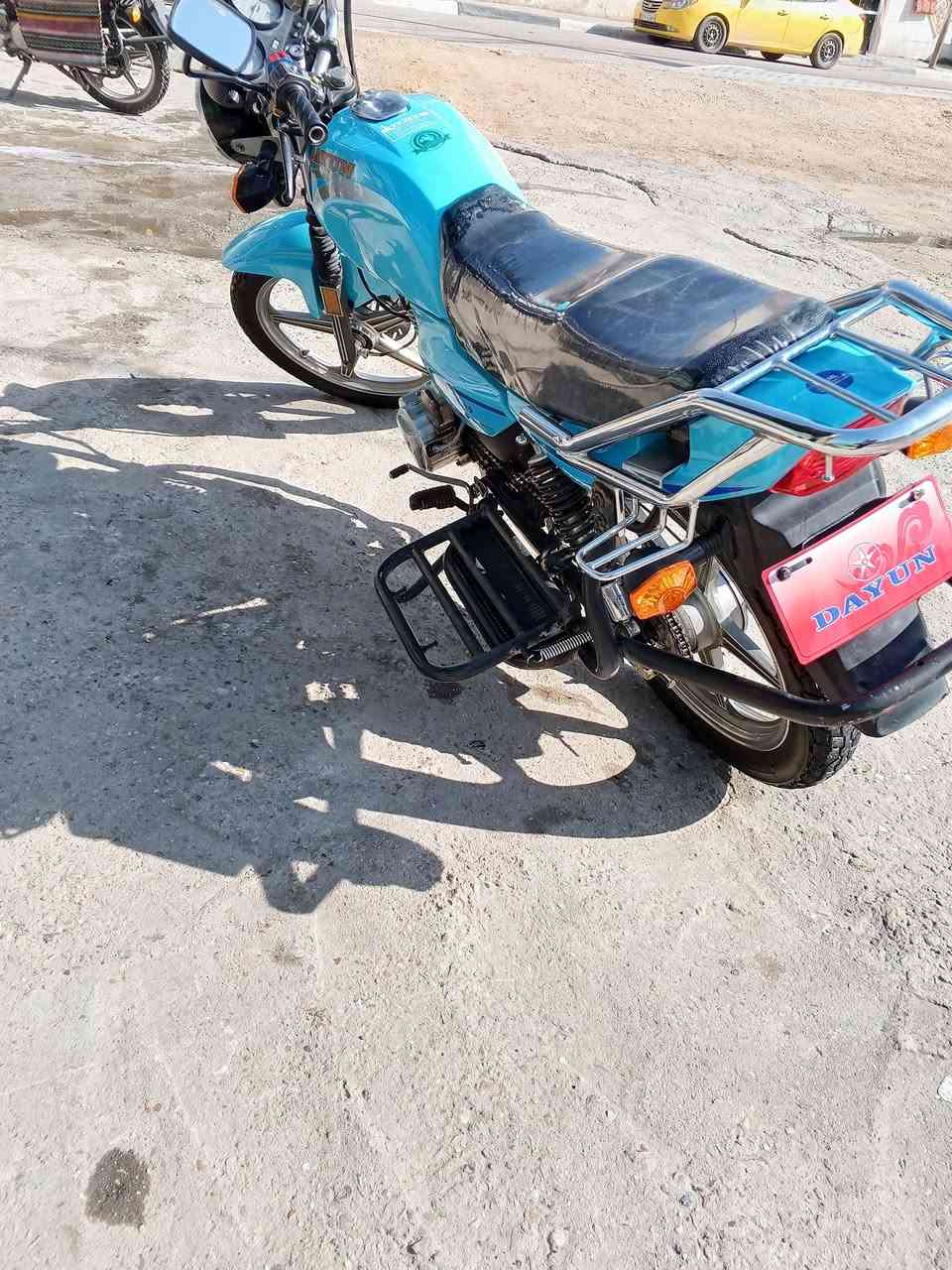 سلام عليكم ورحمة الله وبركاته من رخصه الادمن المحترم دراجه دايوان مديل 2021 اوراق ضايعه دراجه نواقصها بس هورن وسلف شغال بس ديرته مو قويه باتري جديد مكينه مفتوحه مره وحده هذني كل نواقصها للبيع سعر 700 وبيها مجال مكان كربلاء سيف سعد اي استفسار *********** اتصال او واتساب
