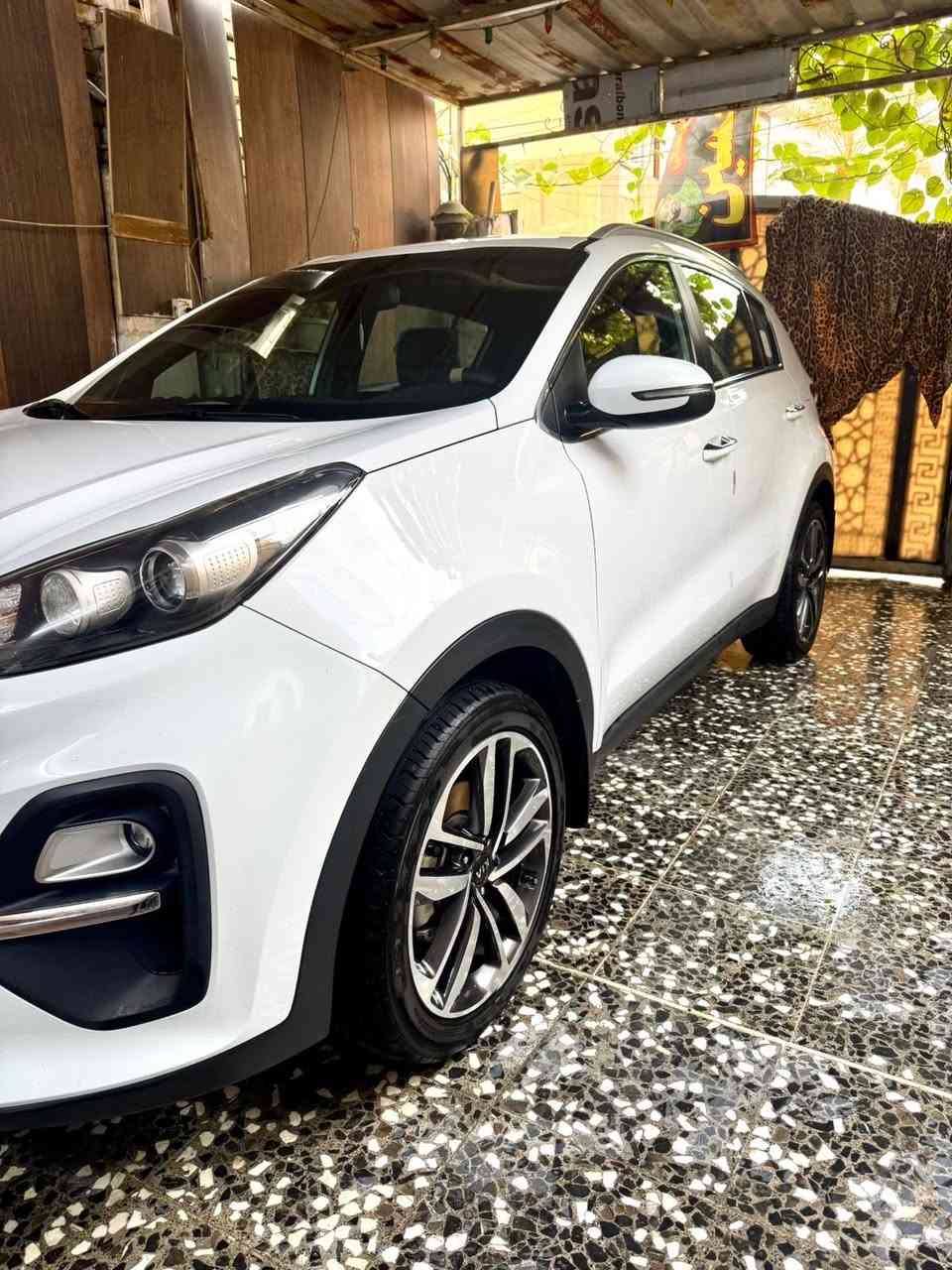 اسبورتج موديل ٢٠٢١ مكفولة كفالة عامة مواصفات نصف فول ماشية ٦٤ رقم بغداد الجديد والسيارة بأسمي مكاني بغداد /الغزالية 
السعر ٢٠٨
***********
