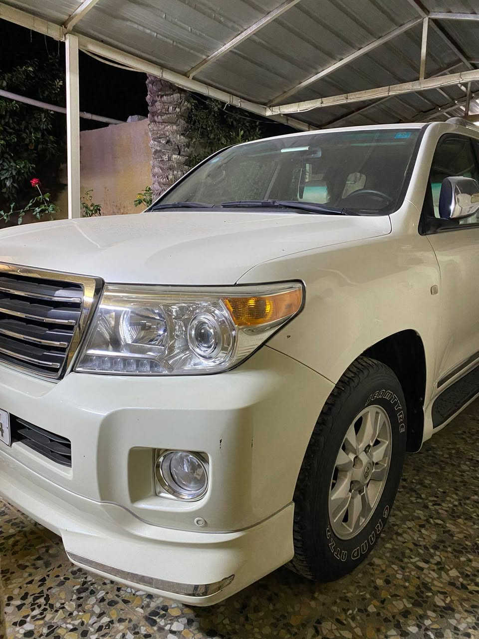 لاندكروزر ٢٠١٠ ماشيه ٢١٤ جديده فقط جاملغ خلفي بيها السعر ٣٠٠
رقم الهاتف ***********
