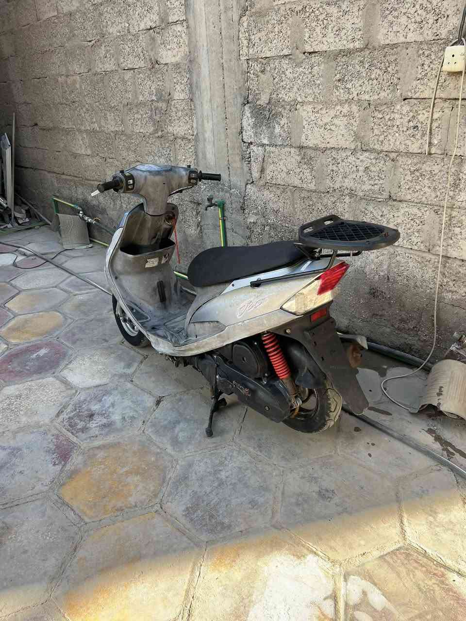 سلام عليكم ماكس ياباني 120 رمبه مكفوله وكامله سعر650بيها مجال قليل حك جيه مكاني بغداد كاظميه ***********
