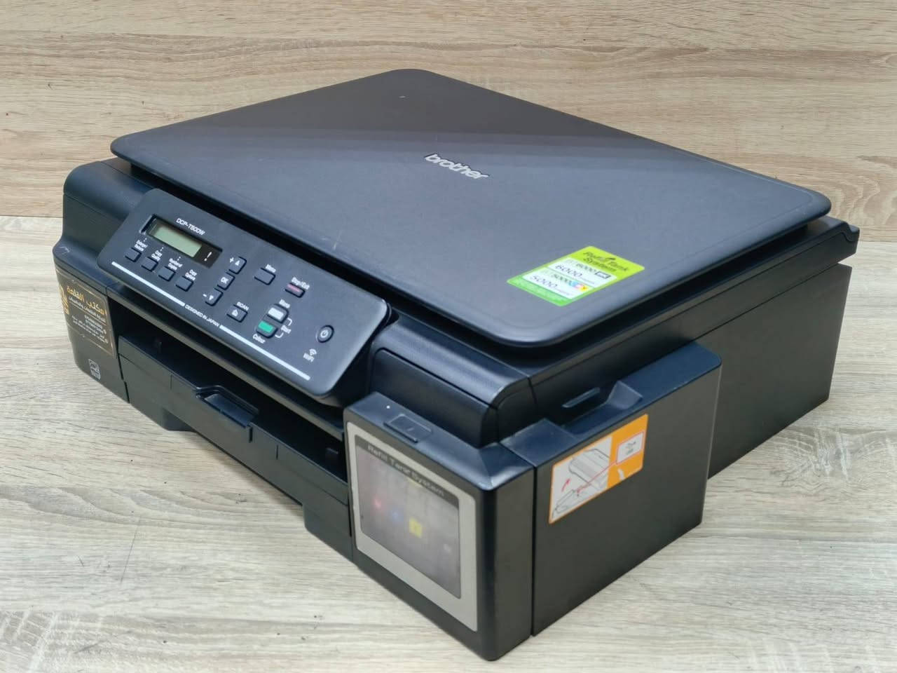 طابعة براذر موديل T500W مستعمل بحالة ممتازة باحبار خارجية تطبع 5000 ملون 6000 اسود وابيض سعر الحبر 10 الف لكل الألوان سرعة الطباعة 10 ملون 12 اسود وابيض وجه واحد طباعة استنساخ  تحتوي علىWIFIيمكن ربطها على موبايل وتابليت وكومبيوتر مع إمكانية طباعة صور بدقة عالية سعر الطابعة 🚦140 الف دينار🚦مع كيبل كومبيوتر وكيبل كهرباء وقرص تعريف للطلب
 ☎ *********** 
 ☎ ***********
📍 يوجد توصيل لجميع المحافظات ملاحظة نسبة نظافة 95٪ ضمان تشغيل وفحص. 
#طابعتي
#الصفوة
