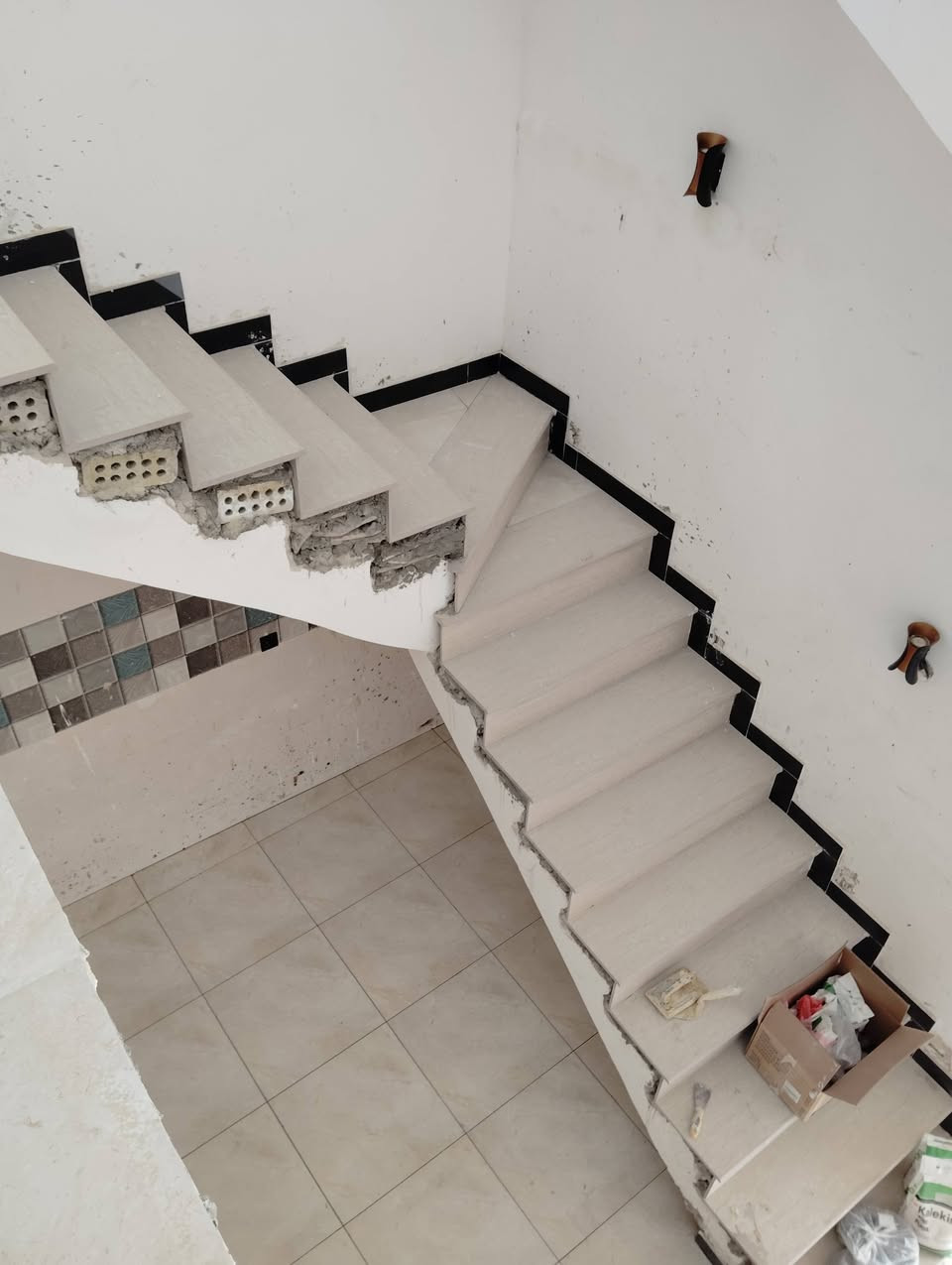 ابرهيم المصري خلفة سرميك مصري درجه اولى مرمر كاشي بورسلين الواح جدران وأرضية وجهات  شغل بليزر درجه اولى التزام بلعمل واسعار مناسبه ***********
