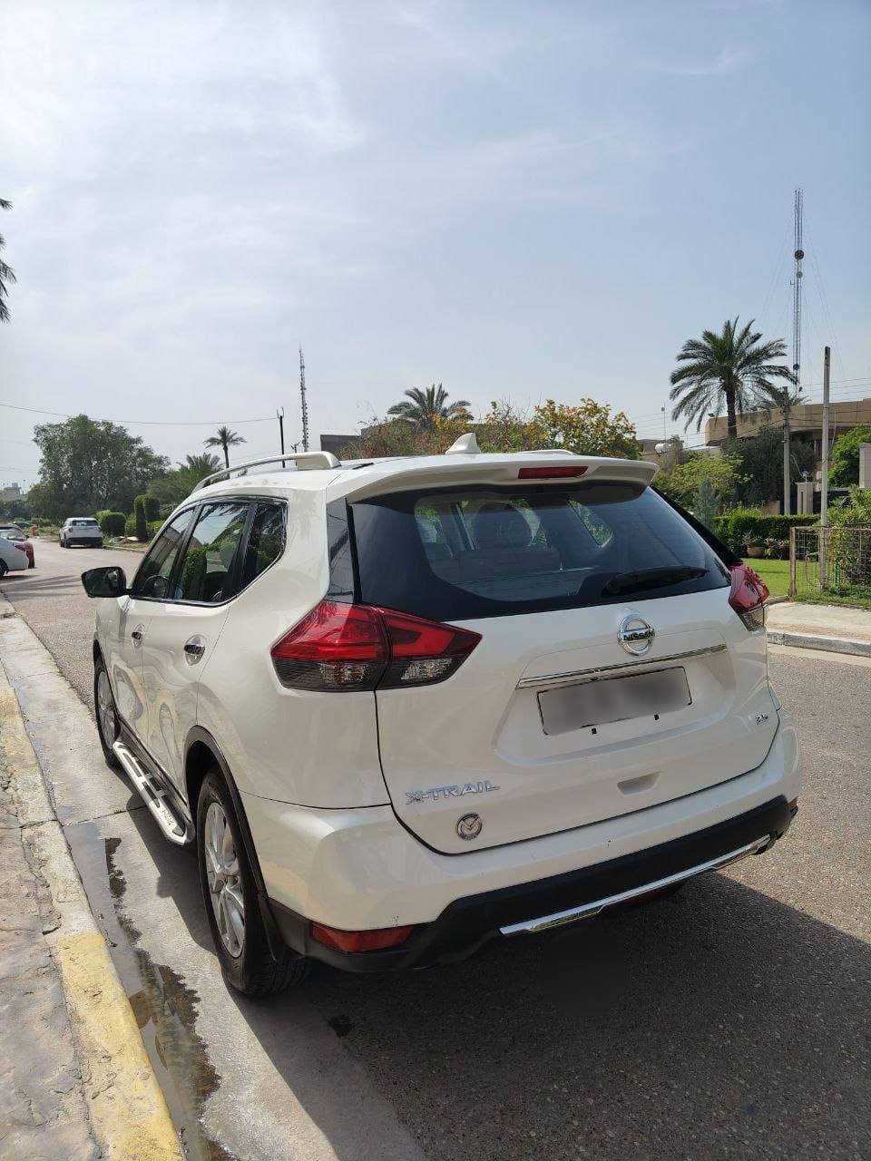 نيسان اكس تريل خليجي موديل 21 ماشية 123 الف كم  مكفولة من الصبغ  محرك 2500 فقط مكانتين بارد بدون صبغ كامرة 360 صدر  وتبريد على وضع الشركة فقط الدسكات مبدلة تخم تأير جديد  مكاني حي الجهاد الأطباء رقم الموبايل *********** باسمي رقم اربيل بغداد, العراق
