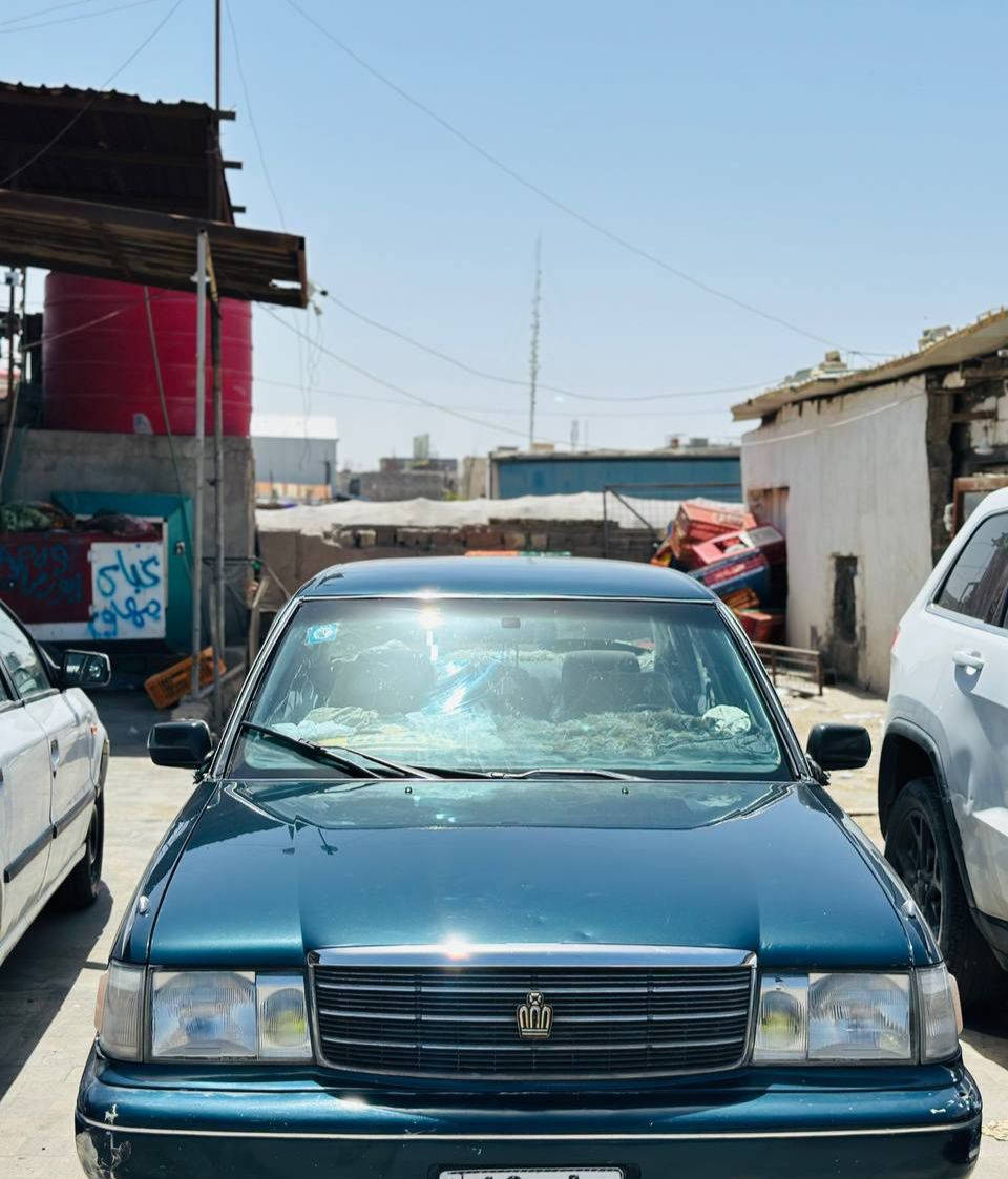 ارنب كراون مديل  1994
 اخضر زيتوني  
كفاله گص نقل جثه اصوليات مكينه گير حداديه  خير من الله   مكينه 2ونص ديلكو 
مال بيت  
السعر 74  
رقم الهاتف 
..ـــــــــ***********ــــــــ..... ابو الخصيب, البصرة
