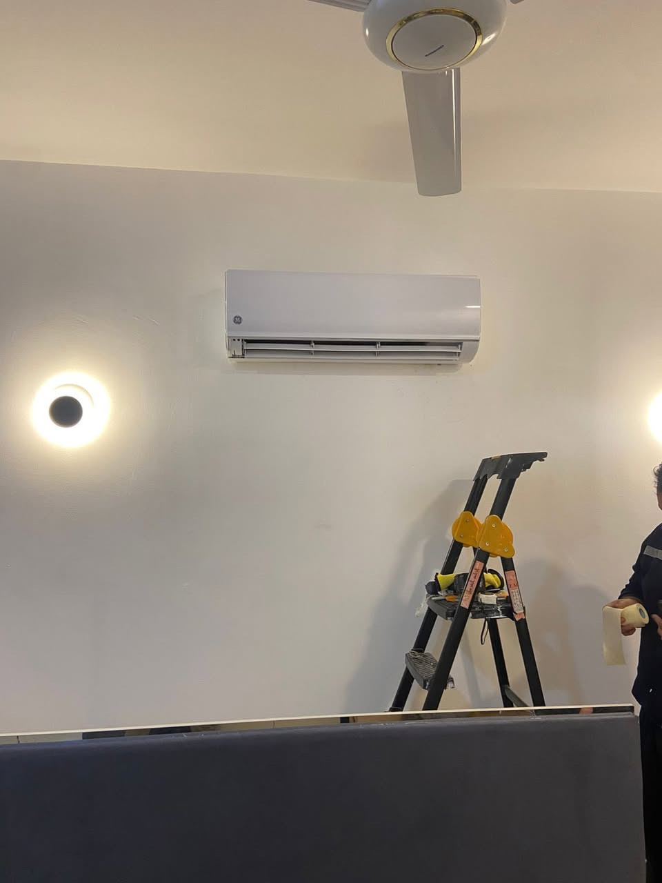 🚨 قبل لا تنصب سبلت… اسأل نفسك سؤال!
ليش تدفع أكثر إذا تگدر تاخذ أفضل شغل بسعر أقل؟ 👀❄️

🔥🔥 تحدّي من الضمات للتبريد 🔥🔥

إذا تلكه شغل أنظف وأرتب وبنفس السعر… احنا نحترم اختيارك 😉

⸻

🎁 خصم 20% عند تنصيب أكثر من سبلت

(لفترة محدودة جداً – لا تضيع الفرصة)

⸻

💪 شنو يميزنا عن غيرنا؟

✔️ تنصيب احترافي بدون تخريب

✔️ تنظيم أسلاك وسواقي بشكل أنيق

✔️ تنظيف وتعقيم كامل

✔️ نلتزم بالوقت 100%

✔️ شغل مضمون… وراحة بالك مضمونة

⸻

🔧 خدماتنا تشمل:

• تنصيب جميع أنواع السبالت

• صيانة الأعطال

• سحب وشحن غاز

• تبديل كمبريسر

• إعادة تنصيب عند النقل

• تنصيب سخانات كهربائية

• أعمال كهربائيات بسيطة

⸻

📍 نغطي:

بغداد (الكرخ – الرصافة)

الحلة – كربلاء – الأنبار – الكوت

(خارج بغداد 4 سبالت وفوق)

⸻

💗 مبادرة إنسانية

ندعم العوائل المتعففة بأسعار رمزية أو مجاناً حسب الحالة

⏰ متواجدين 24 ساعة

📲 احجز هسه قبل ما ينتهي العرض:

***********

***********

🌟 الضمات للتبريد

مو بس شغل… ثقة تدوم سنين ✨
