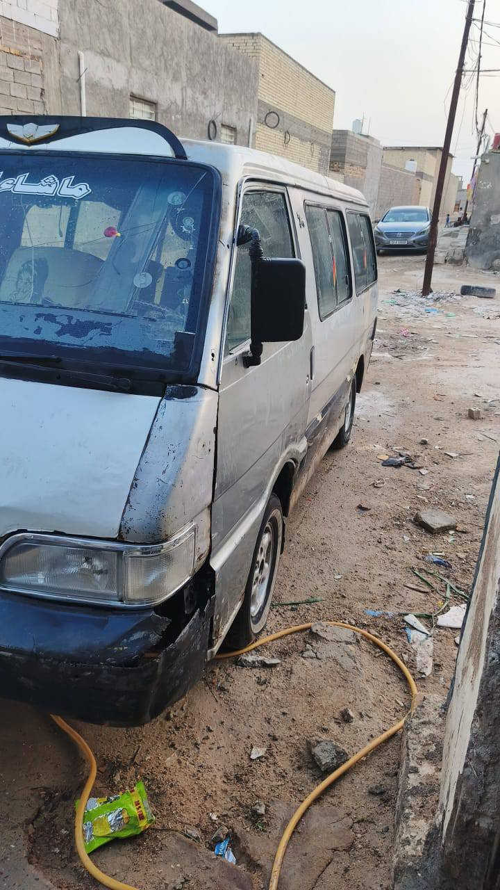 السلام عليكم. سياره كيا بستا للبيع موديل 94سنويه ساقطه ب 19 محرك كير اكسل جديد. تخم تاير نص عمر حداديه نضيفه مصفره مرور هيئه مطلوبه 80الف. اوصلك للشتريت منه وهوه يندل المالك. السعر 23وبيهه مجال ***********. المكان نجف. شارع المطار القوسي 
الرقم بي واتساب.  خاص مفتوح
