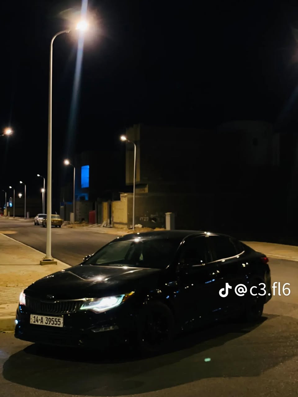 السلام عليكم 
اوبتما موديل 2019
امريكي مواصفات .fe
السياره لون اسود 
مكينه كير مكفولات 
حادثاها دعاميه فقط وشبر من البنيد 
وبيها طخه ع كد شبر بلجاملق الايمن والايسر على حطتهن
السياره رقم بصره مشروع وطني 
السنويه منتهيه قبل شهر 
تحويل ثاني يوم
مكينه gdi2400
شرط بدون اي دوانز 
الاتصال ***********
او واتساب على نفس الرقم 
صور الحادث موجوده عندي 
السعر 152 وبيها مجال
