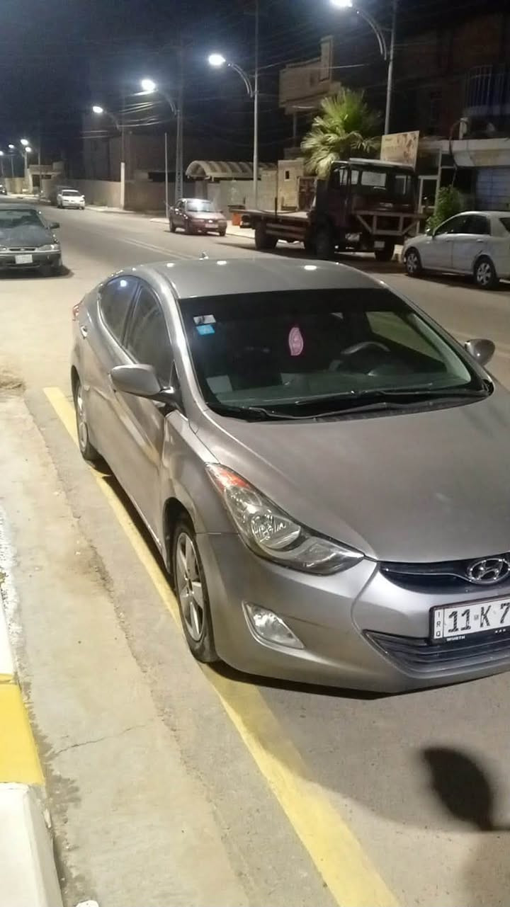 النترا 2013 خليجي
رقم بغداد انكليزي 
مكينه جديده بعدها بلضمان
كهربائيات ع وضع الشركه 
محدثه 16
ويل كب 
لايت زنون
شاشه 
حساسات
كاميرا خلفيه 
تبريد ثلج 
مي زيتي 
مكانها بغداد العامرية  
للاستفسار ع الرقم ‭***********
بيها ٤ قطع وابيعلك حزام حتى منتفاشل

