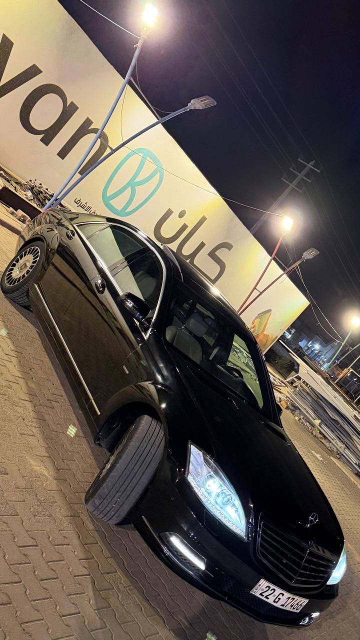 مرسيدس S350
V6 2011
اصوليه (تحويل ، وكاله)
بدون صبغ بدون تبديل بدون شخوط
فقط مكانات 3 بارد جداً بسيطات
حدايده جديده 
تخم تاير جديد
ويل جديد
غرفتها جديده
چوبلسات جدد
مكينه وگير كفالة من فتح وتبديل وعطل 
مصروف عليها هواي
مواصفات الـS معروفه 
كشنات كهرباء
مساج
اضائه محيطية
بنوراما
نظام صعود ونزول السياره (چوبلس)
بعد هواي مواصفات والـS معروف
للأستفسار على السعر   (  215 )
***********
