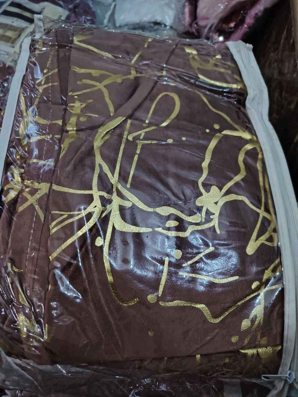 السلام عليكم متوفر بردات مي الذهب مقدف وجوه كوشات وجوه مخاد. وموجود شامبو +مكيف اصلي وريح  بارخص الأسعار للاستفسار خاص
او *********** متواجد واتساب ومتوفر خدمه توصيل لجميع المحافظات
