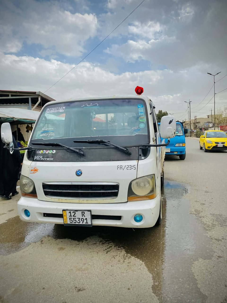 كيا حمل للبيع موديل 2000 نينوى دولي بسمي 78 وبيه مجال   ومحرك كير واكسن شرط وشاصي بي كسر من يم الطبله بيها حصة كاز الاتصال على الرقم ***********
