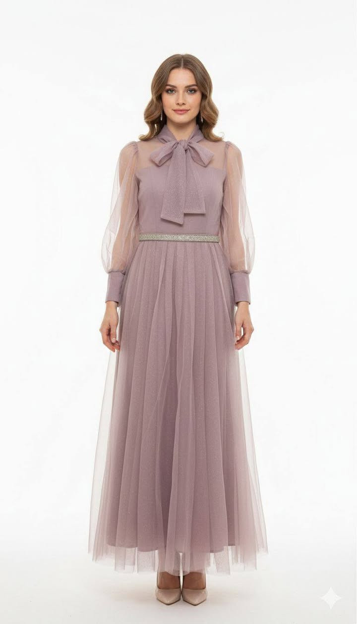 فساتين مستخدم للبيع كلش نضيفات سعر البدله 15 يوجد توصيل محافضات مراسله وتساب ***********
