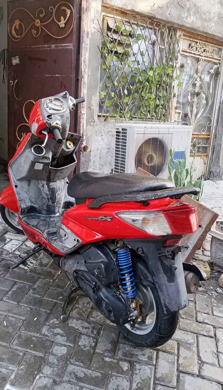 السلام عليكم سكنس فحل للبيع ماكينه مفتوحه مجفته تجفيت عام سعر600
***********
