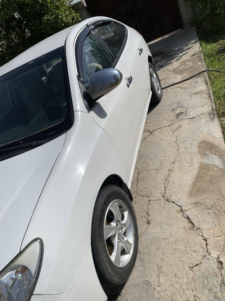 السلام عليكم 
انترا موديل 11  خليجي محرك 2000 سنويه نافذه قبل 4 اشهر شرط التحويل 
بيه بنيد وجاملغ مبدل وباب وجاملغ صبغ فقط 
اللاستفسار اتصل وتدلل 
بابل جبلة 
***********
***********
