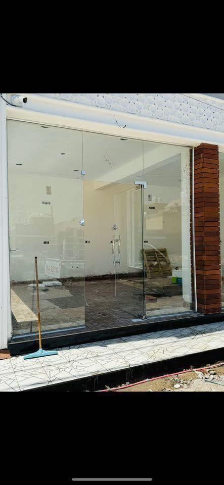 عمل واجهات وثوابت وقواطع الزجاجيه ١٠ملم
***********
