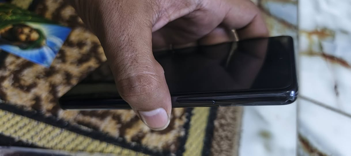 بدون غراض  ماعندي توصيل ماعندي توصيل 
بعده بل الزكه بل شاصلي فقط بس ضهر مبدل 
فقط بس شراي يتصل ع رقم ع فيس ما ارد 
اسم جهاز Galaxy A53 5G
ذكرته 128 رام 8
دبل سماعه ستريو دبل شريحه بصمه بل شاشه 
سعره 200  بي مجال بسيط كلش جماعت 170 الحد يعلق مكاني بغداد حي نصر رقمي ***********
