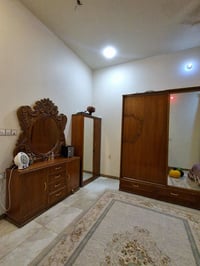 خشب ثقيل • بيبان سلايد • نظافة ٩٠٪