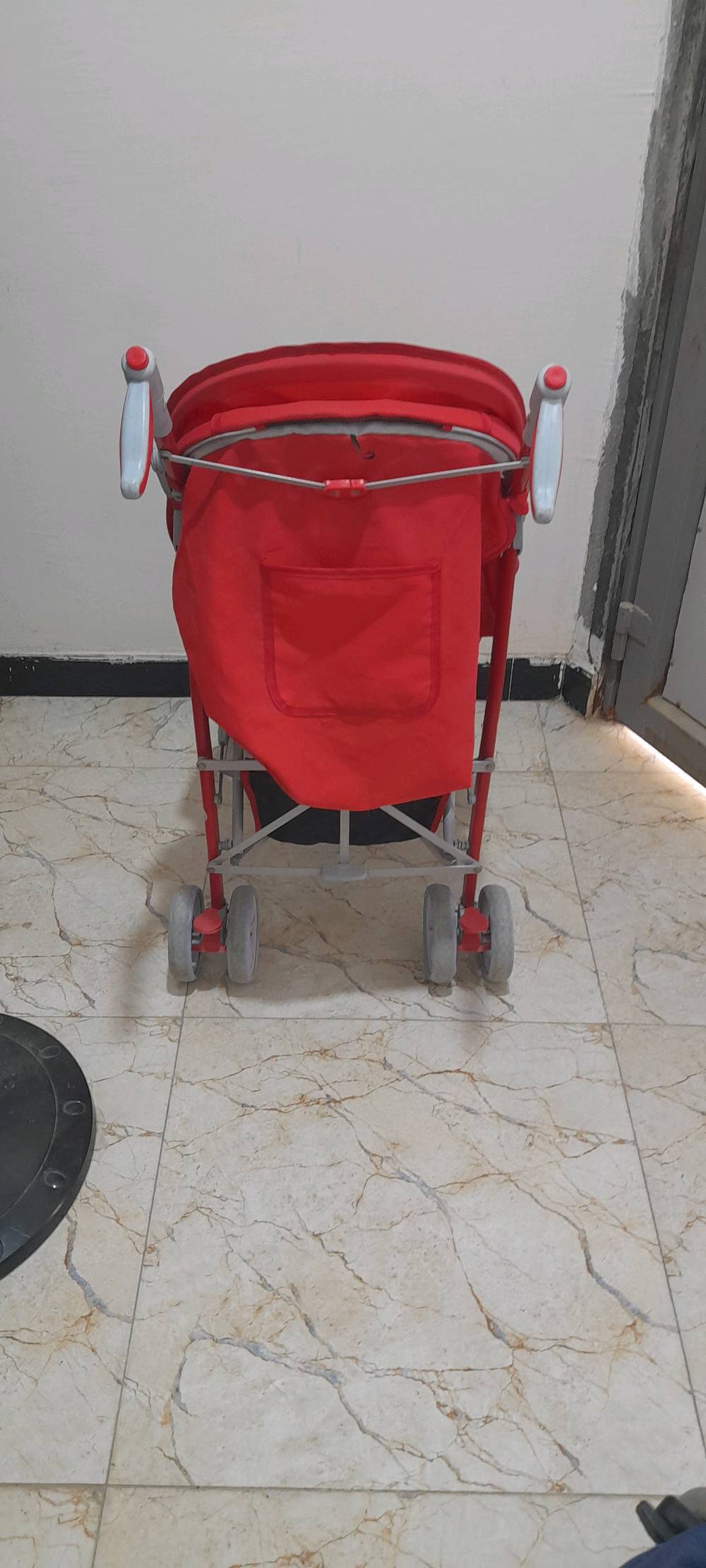 عرباين أطفال للبيع
وين مكانك بالضبط من أي منطقة بالعراق حتى المشتري يعرف الاستلام؟: 
البصره ابي الخصيب
السعر شكد نهائي لو بعده قابل للتفاوض؟: 
٢٥٠٠٠
