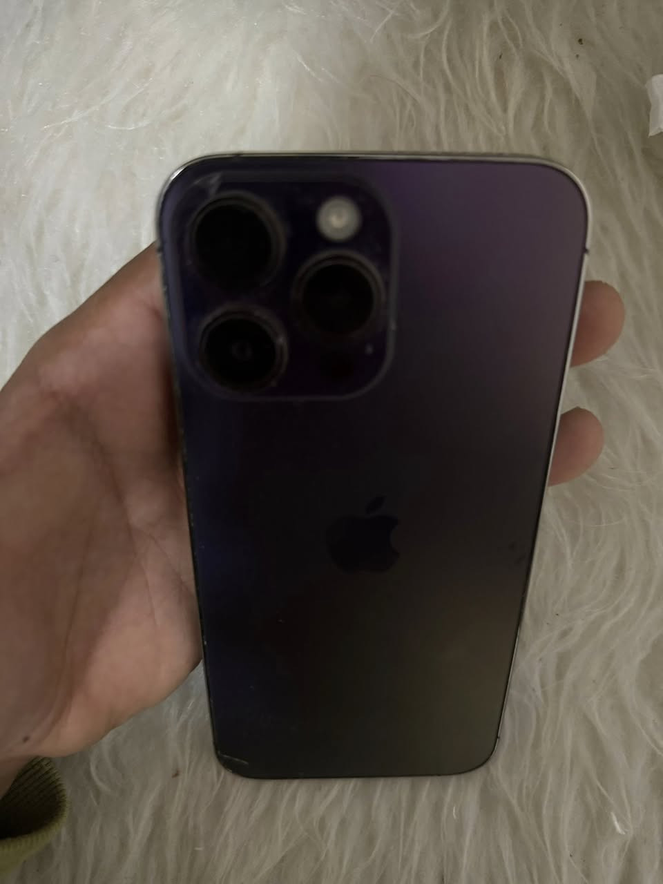 السلام عليكم ايفون 14 برو ماكس 256 بطاريه 74 الجهاز نضيف فقط مبدل ضهر او بي فطر بكد الشعرايه مكفول من كلشي بس ضمان 10 ايام شحنه يوم كامل مكاني بغداد سعره 640 قفل قفل بدون عمله ***********
