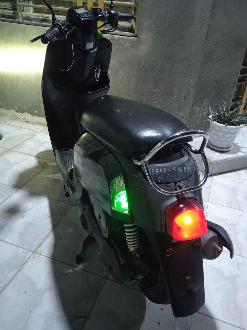 سلام عليكم عندي دراجه للبيع سعر 850 وبيهه مجال Singapore


**إذا كنت صاحب هذا الإعلان وتريد حذفه لأي سبب، رجاءا أرسل رسالة إلى الدعم الفني**