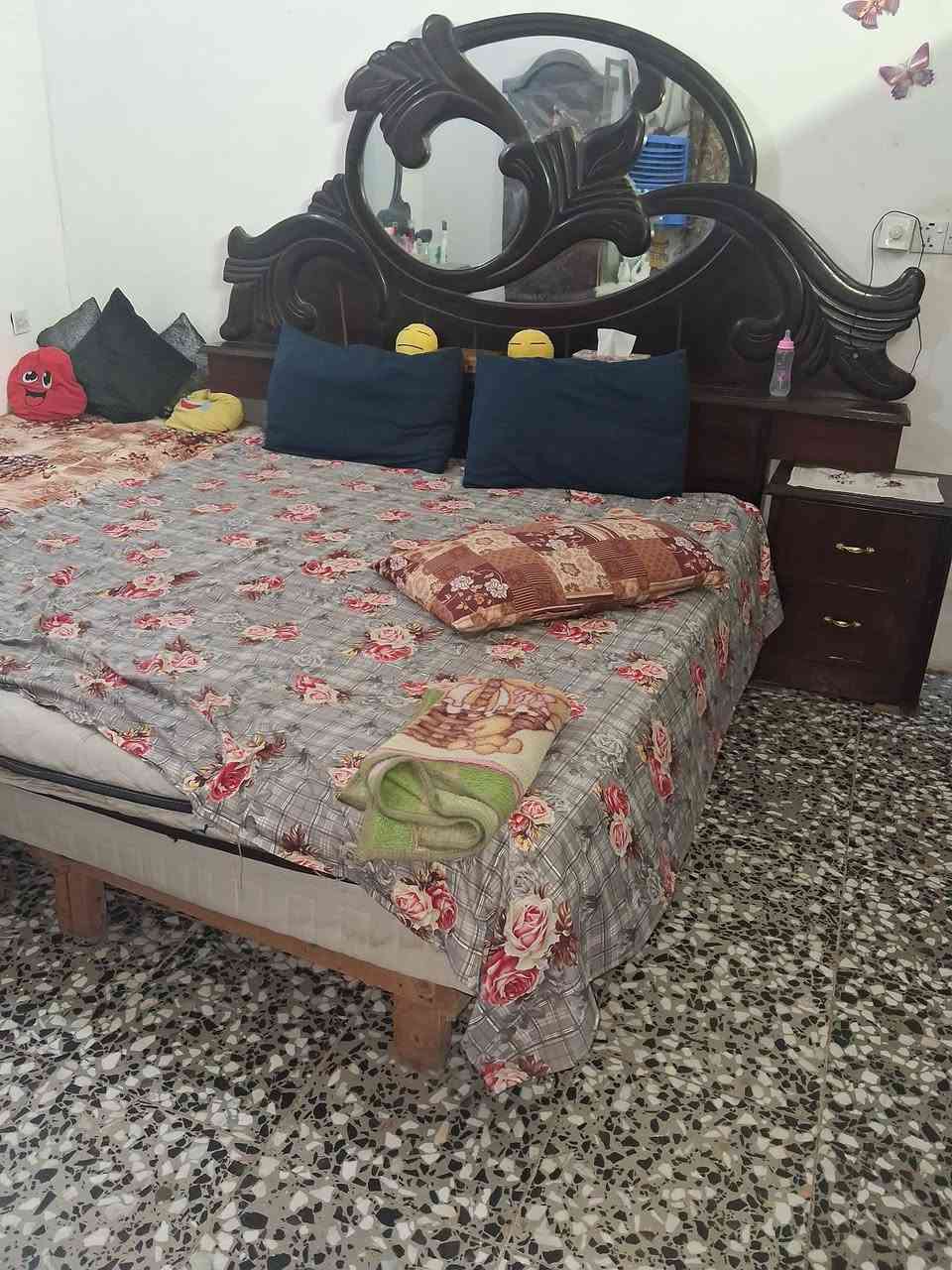 السلام عليكم غرفه نوم لبيع السعر مليون بيها مجال بغداد ***********
