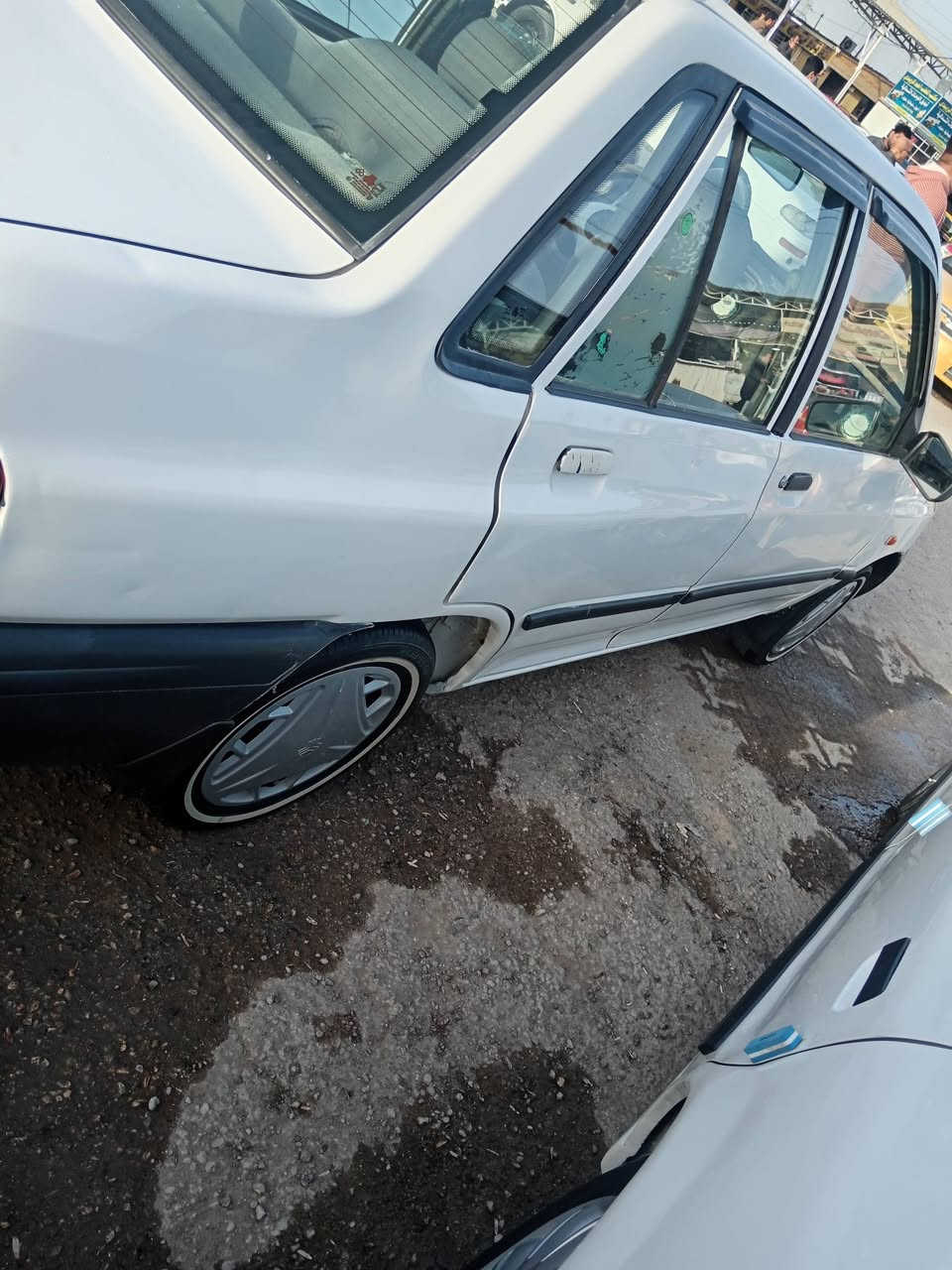 السلام عليكم سايبه 2012 كير ومحرك وحداديه خير من الله السياره بيهه بس بنيد السعر 30 وعليهه غرامه 400 الف ينكطعن من سعر السياره نصبتهه كلش حلوه مكاني نجف ***********
