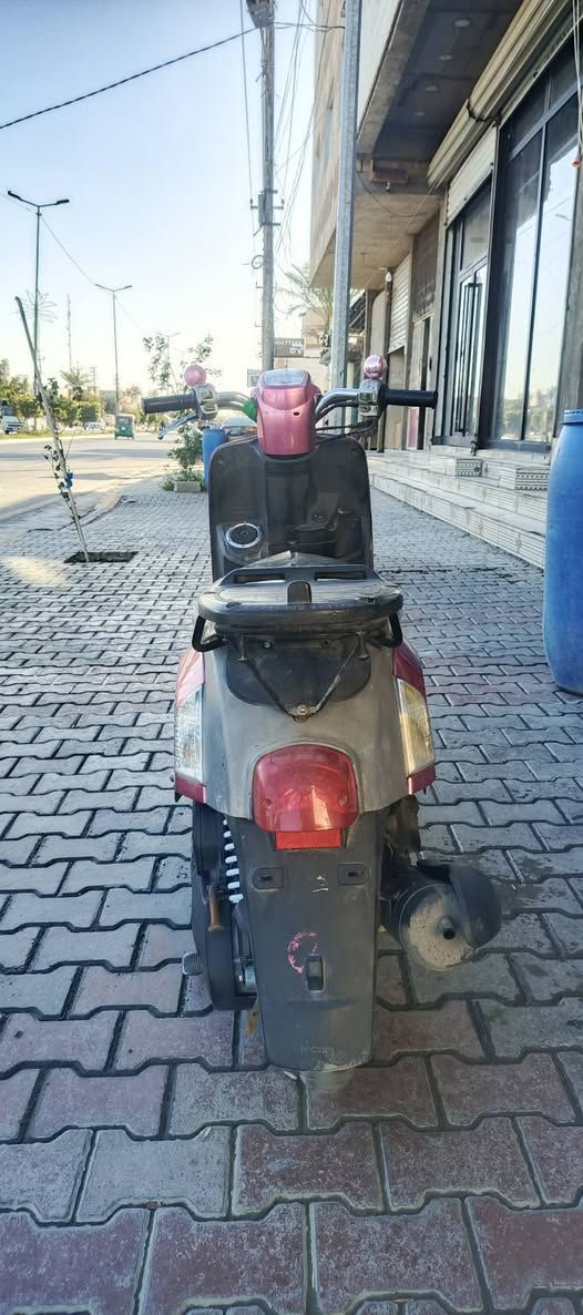 دراجة بوليس للبيع نوزل صارلهة اربع اشهر من طالعه من المعرض  نضيفه ومرتبه السعر 900 وبيهة مجال الطيبين 
التواصل  ***********
