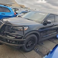 فورد اكسبلور بوليسي موديل 2024  فول مواصفات حادثها كما موضح بل الصور  ...