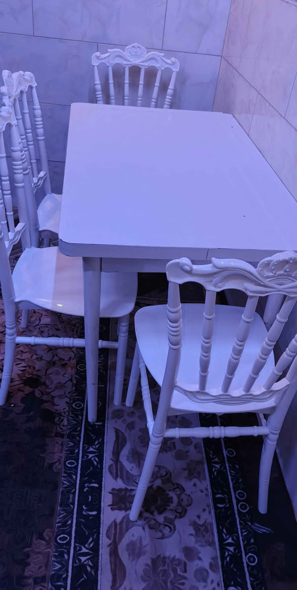 طاوله طعام مع كراسي 4 جديد السعر 100وبيه مجال قليل Singapore


**إذا كنت صاحب هذا الإعلان وتريد حذفه لأي سبب، رجاءا أرسل رسالة إلى الدعم الفني**