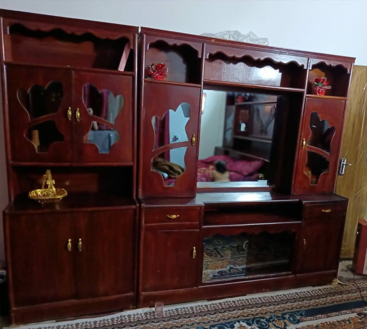 سلام وعليكم غرفه للبيع سعرها 400رقمي ***********
