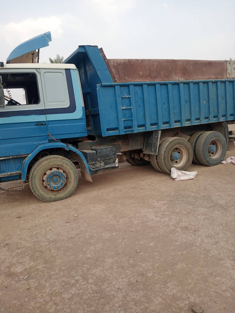 السلام عليكم سكانيا للبيع محرك ستاندر لا صرف ولا بخا عر  سياره جاهزه سنويه جديده 27 باسمي تحويل ثاني يوم عنوان كركوك ناحيه الرياض موبايل ***********
