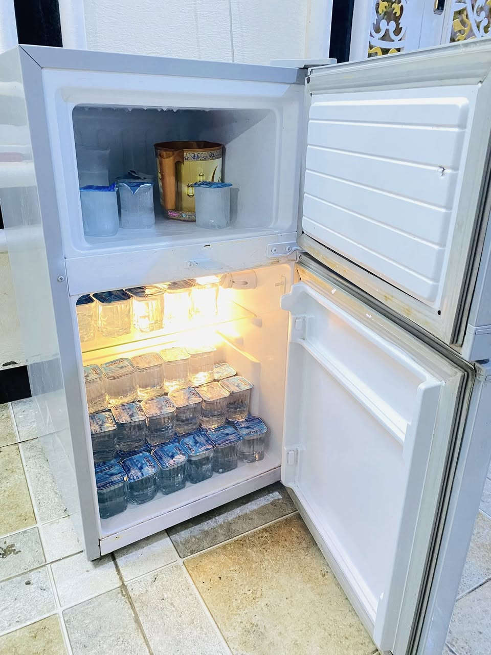 ثلاجه للبيع  صغيره ونظيفه وشغاله عالفحص وضمان سنه ماداخله تصليح وسعره مناسب شراي يجي خاص


**إذا كنت صاحب هذا الإعلان وتريد حذفه لأي سبب، رجاءا أرسل رسالة إلى الدعم الفني**