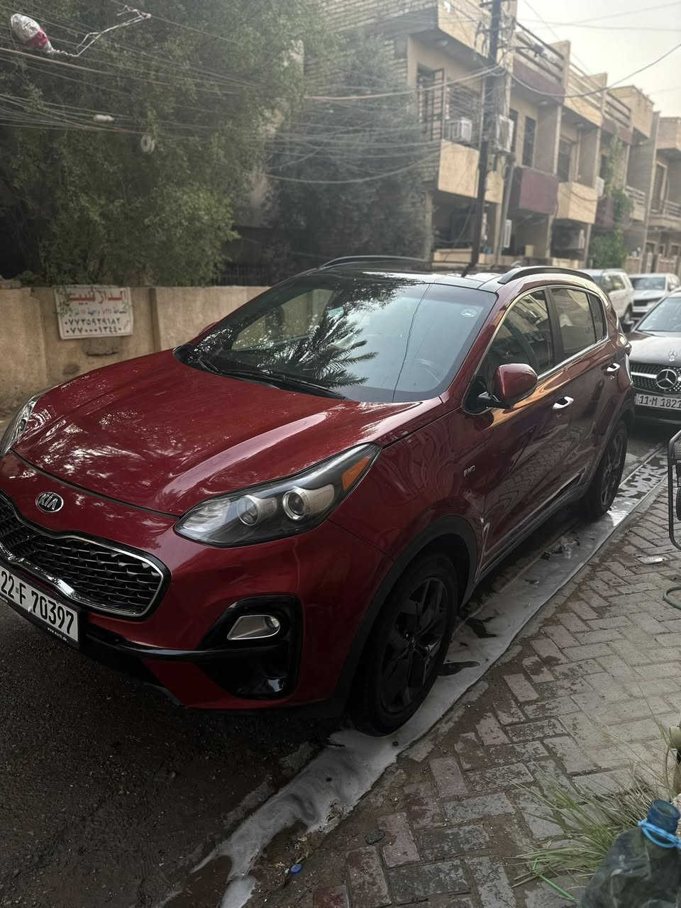 السلام عليكم

سبورتج 2020 للبيع وارد امريكي فئة S رقم اربيل ظربتها خفيفة بدون ايرباك فقط ربع البنيد
المواصفات
1. بانوراما
٢. محرك 2400 GDi
٣. تبريد قطعتين
٤. ستيرن رياضي D
٥. تحكم ستيرن جهتين
٦. شفتات سرعة
٧. ثلاثة انظمة للقيادة
٨. مثبت سرعة
٩. كشنات امامية تدفئة
١٠. رادارات امايية وخلفية وجانبية
١١. تحديد مسار
١٢. نظام منحدرات
١٣. مري شفط
١٤. اشاير بالمري
١٥. فورويل AWD
١٦. نقطة عمياء
١٧. ويل كب اسود رياضي حجم 18
١٨. ماشية 87 الف km وليس ميل
١٩. شاشة اعطال
٢٠. شاشة ابل وكار بلي اصلية
السعر 198 وبيها مجال
للتواصل *********** 
عنوان بغداد سبع ابكار
