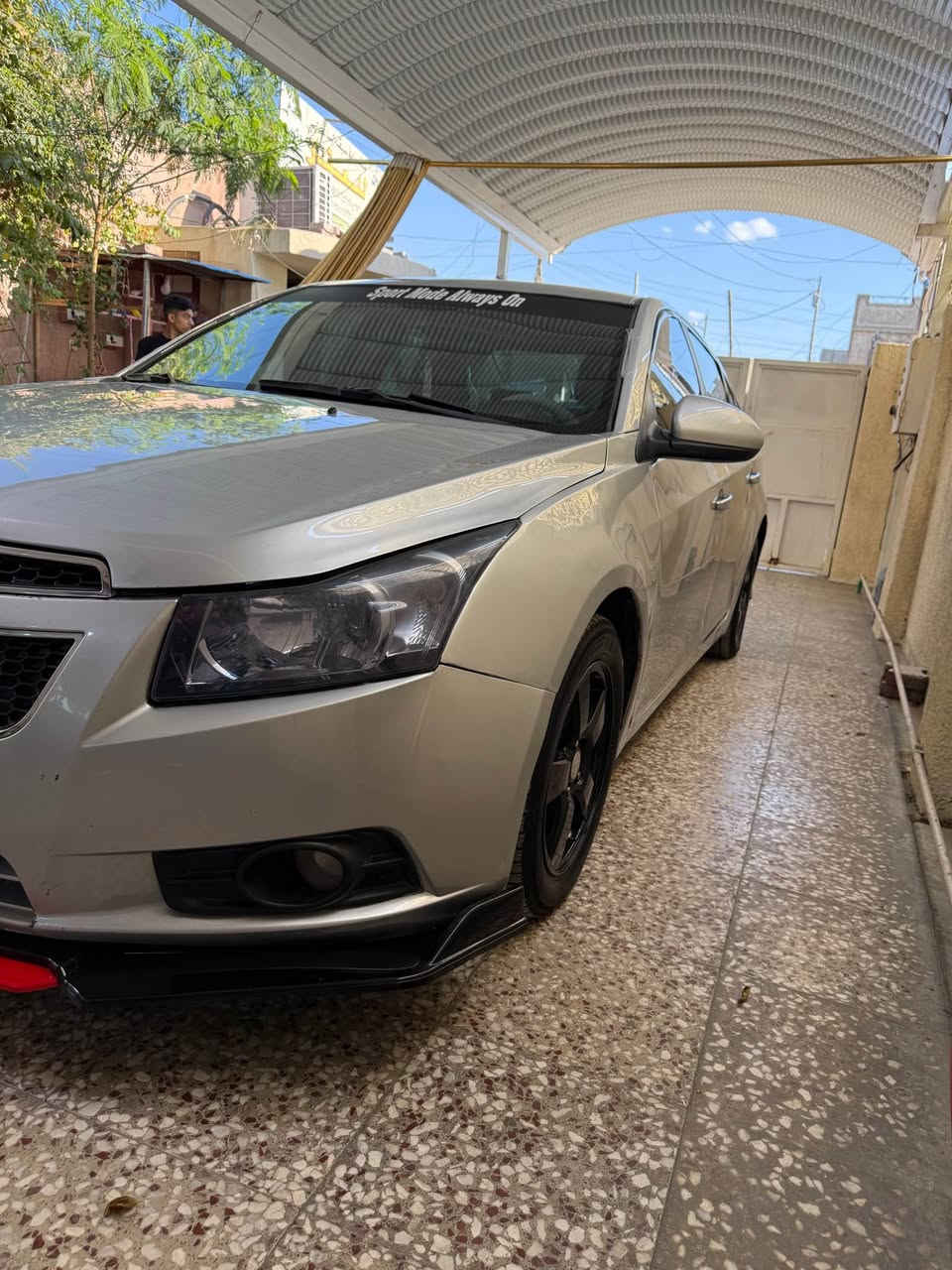 السلام عليكم ورحمة البيع فقط شوفر ليت كروز وارد امريكي فول موديل 2013 رقم نكليزي تحويل ثاني  يوم هزه جديد تحويل أي مرور السياره  محرك بحاله جيده كير اتماتيك ميكانيك 🧰 جاهزه كير محرك تبريد صدر تخم تاير كهربائي بدون أي نقص وخير من الله بيها من امريكه كلير حزام بس الجراد بدون دواخل وبدون يرباك بدون معجون  موصفات 
كشانت جلد
كشنانت كهرباء
تحكم ستيرن جهتين 
شاشت تكشف العطلات
شاشه أندر وير بلوتث وكاس
ماعنع نزلاق
محرك 1400توين تيربو يشتغل عادي محسن محرك قبل شديته حاويه بعده بل ضمان 
ويل كب رياضي 17
صندوك بصمه 
السياره احلى من الصور 
السعر (72) وبيها مجال بسيط التصال(***********) العنوان بغداد Colombo, Sri Lanka
