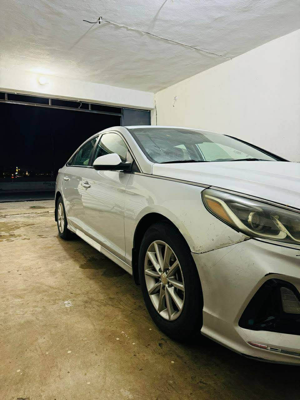 السلام عليكم 
سوناتا للبيع موديل 2019
مواصفاتها: شاشة كبيرة لمس نظام ملاحة رادرات كامرة دوارة
ضربة :جاملغ وبنيد 
نواقص :ماببها 
كير  :كفالة 
مكينة :تنقيص 
تبريد  :شغال 
مكانها :واسط 
باسمي تحويل مشروع وطني بغداد
السعر : 140
*********** الصويرة, واسط
