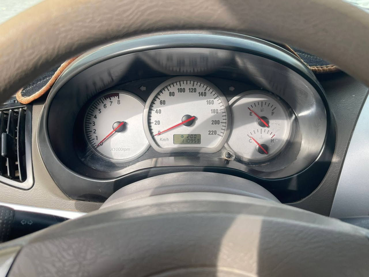 تيكو للبيع مستعجل مديل 12  كير ميكانيكيي رقم بغداد بلاديه بدون صبغ ولا خياس كله وضع شركه بيه فقط جاملغ امامي مبدل جاهزه كلشي متصرف عليه مكانه بغداد حي اور السعر ٥٤ وبي مجال 
***********
