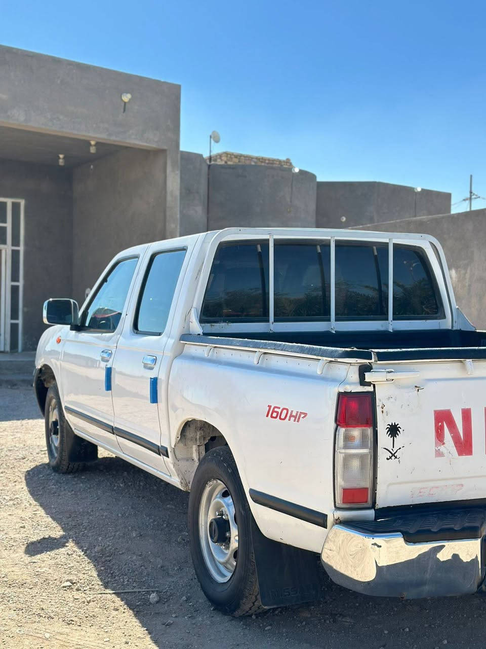 سلام عليكم البيع نيسان 2013 رقم بصره انكليزي بسمي كير ومحرك توي شاده حاويه شرط شاصي مكفول بيه رشات صبغ ماكو ضربه عابره كلشي بيه ع وضع الشركه تبريد تدفئه تخم تاير جديد دواخل ع وضع الشركه مكان السيارة الرميثه الهلال السعر 120 وبيه مجال الاستفسار ع***********
