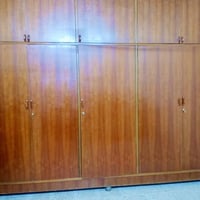 للبيع • خزائن • قابل تفاوض