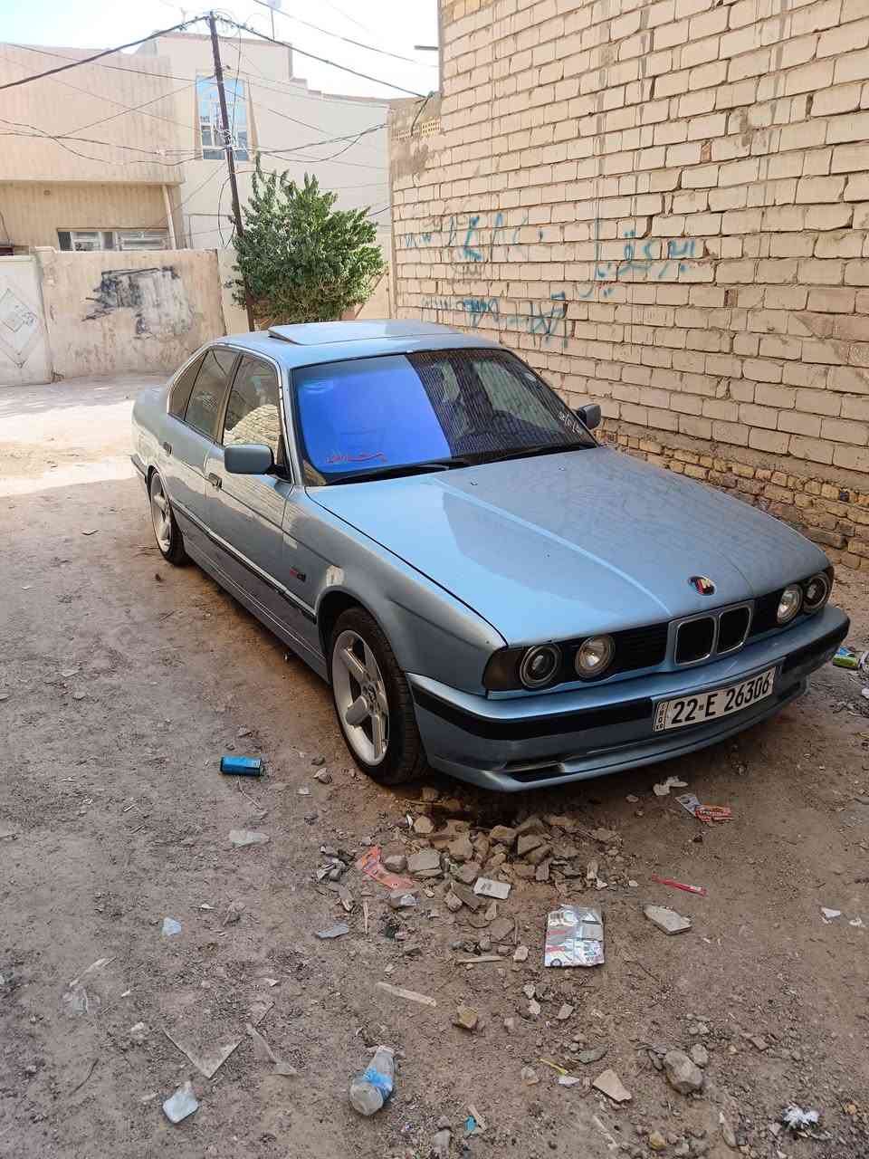 السلام عليكم بي ام 520 اصل كير عادي جاهزه وحلوه السياره رقم اربيل الدولي هزه جديده  بسم كردي شرط التحويل مديل 1990 السعر 48 وبيه مجال مكاني نجف كوفه ***********
