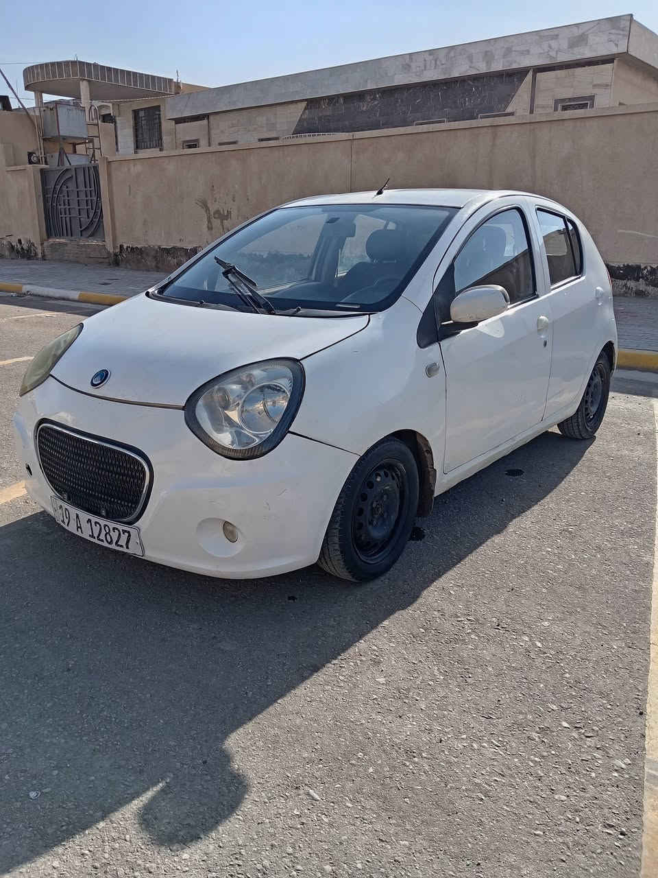 للبيع بانده   موديل ٢٠١٣. كير ومكينه خير من الله ( أوتماتيك)  حداديه 95٪  شاشه لمس       منضومه زنون     سنويه لل ٣٠.رقم انكليزي  ابو السنويه بكربلاء. وعنوان السياره كربلاء  السعر ٤٠ وبيه مجال حك الجيه    ملاحضه    السياره  بيه  قطعتين   صبغ ابيع احزام. مكفوله من الضربه   عنوان كربلاء. للستفسار اتصل ***********
