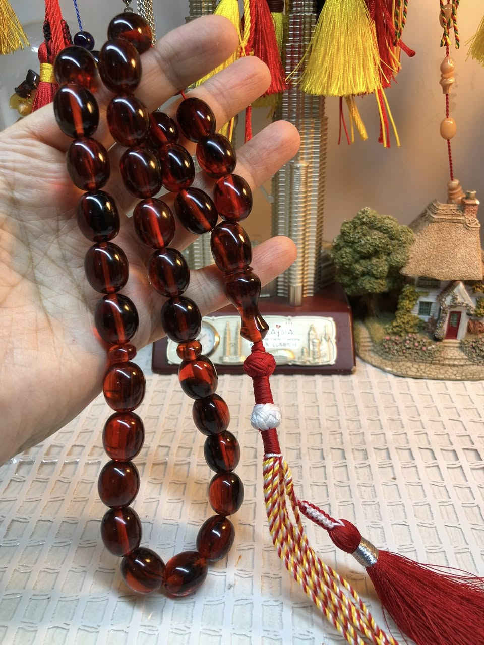 السلام عليكم
عروض رمضان 
مسباح سندلوس ترتروك مساطب جراخه اسطه جهاد الفلسطيني خامه اصليه ذمه كركوشه خليجي قطعه اجمل من الصور 
الوزن ٨٠ غم القياس ١٤ * ١٧ العدد ٣٣ خرزه 
السعر ٢٢ الف شامل اجور التوصيل والسعر قطعي لطفا


**إذا كنت صاحب هذا الإعلان وتريد حذفه لأي سبب، رجاءا أرسل رسالة إلى الدعم الفني**