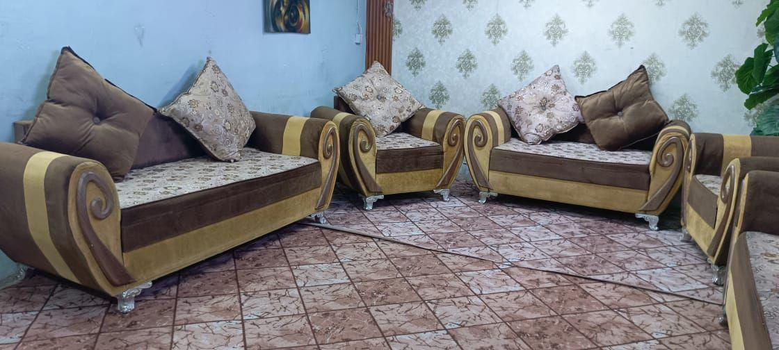 تخم 10 مقاعد نضيف حيل. مابي اي ضرر تزكام سعره 200 وبي مجال مكاني كاظميه يوجد توصيل بكروه *********** يوجد واتساب بغداد, العراق
