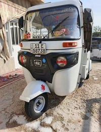 تكتك للبيع موديل 2022 شهر ۸ معمر بس دوس ومكينه بوشه و بستم ولباقي بلاد...