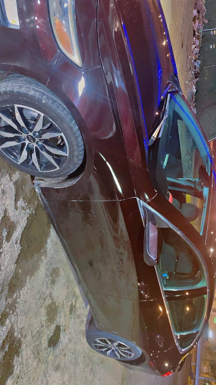 ماليبو 
مديل 2021
أمريكي حادثها جاملغ بدون شاصي بدون لغد
فول عدا الفتحه
مكاني الكاظمية 
السعر 109
*********** بغداد, العراق
