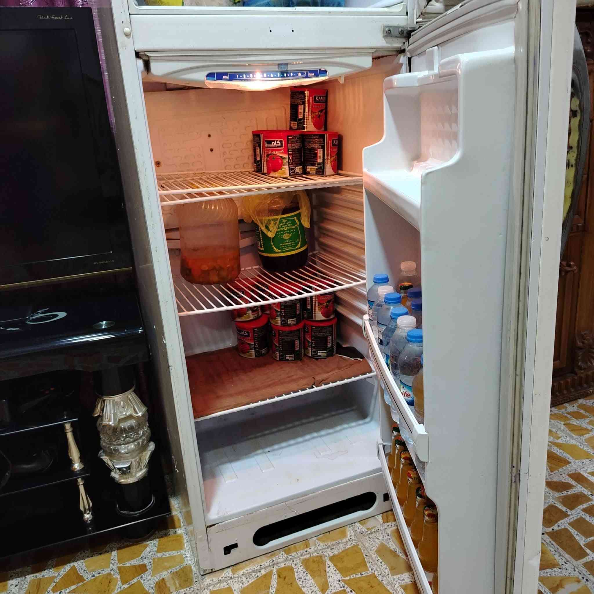 للبيع
ثلاجه شرط الشغل السعر 125وبيها مجال
عنوان موصل تواصل خاص


**إذا كنت صاحب هذا الإعلان وتريد حذفه لأي سبب، رجاءا أرسل رسالة إلى الدعم الفني**