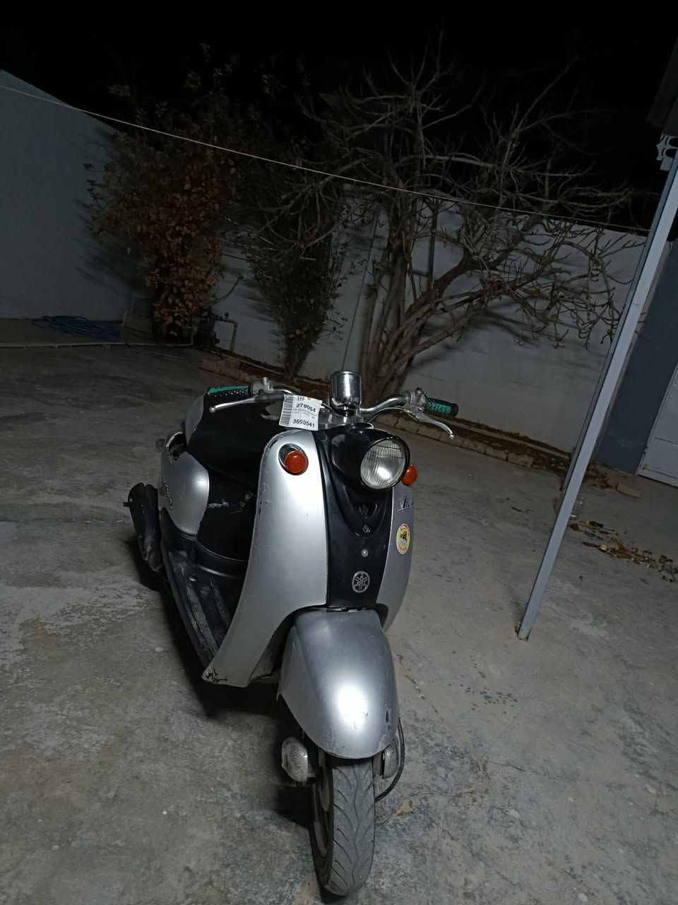 لبيع عبد الحليم فحل. كهربايات شغال. محرك. صوته ناعم صرنصه  كابريتر بلاد.  سعر 300بي مجال.  ***********
