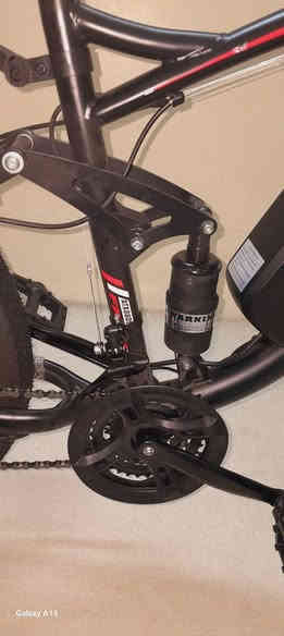 بايسكل هاى بريد 
حجم ٢٦
باترى ليثيوم 
٣ مود سرعة 
دبل امامى وخلفى
بريك ديسك 
شاشة ليد
سرعة ٥٠كلم في ساعة
0750 043 9227 أربيل
